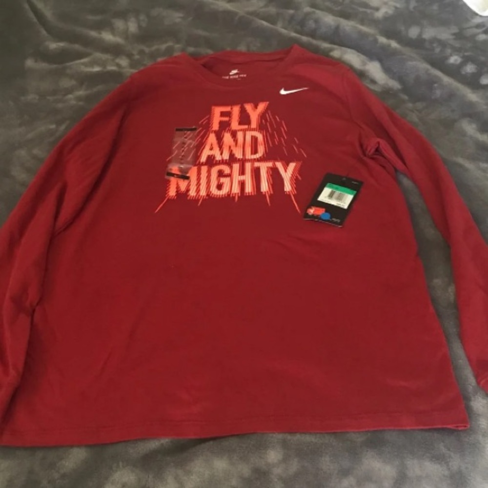 New Nike Boys Long Sleeve Tee XL